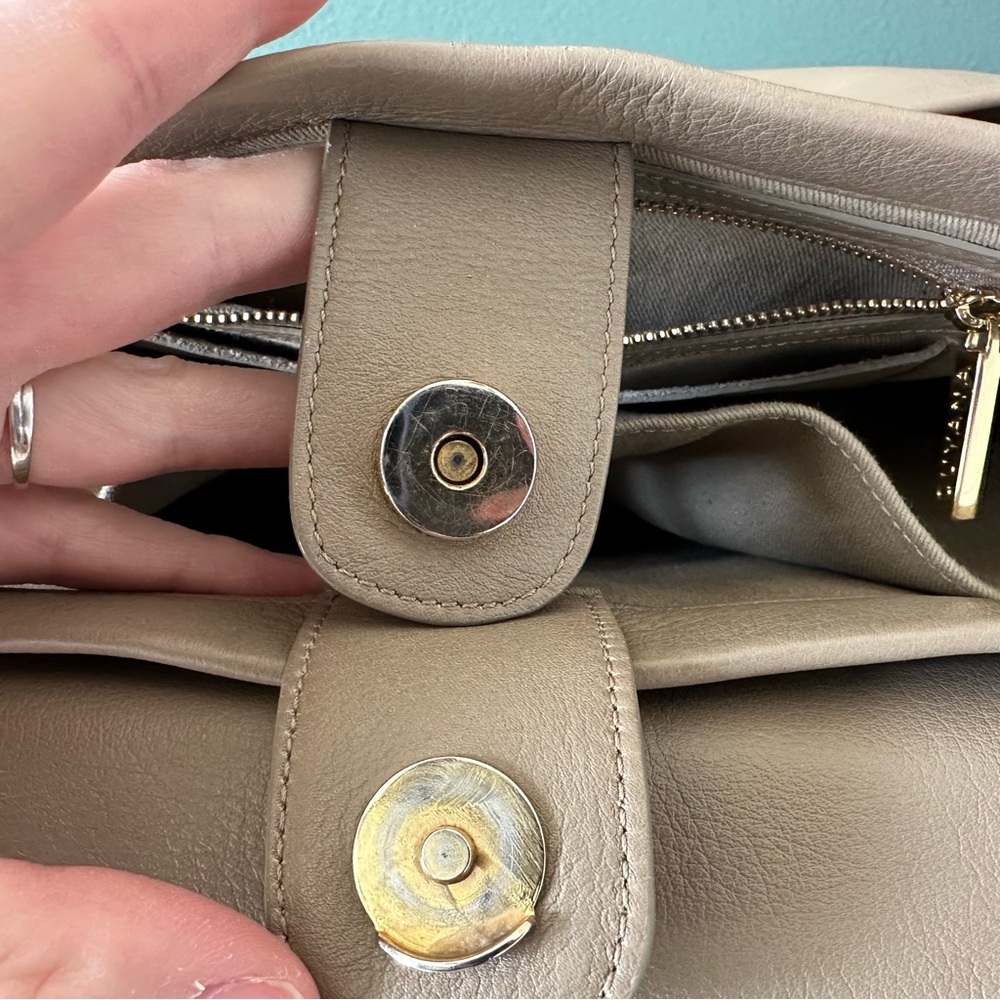 Cuyana Leather Convertible Satchel Backpack Tote Bag in Taupe - Picture 12 of 13